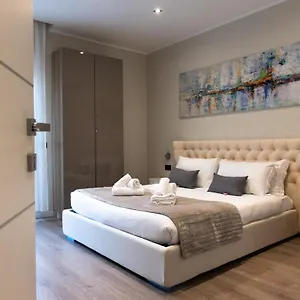 Casa de hóspedes Xxiv Domus Luxury